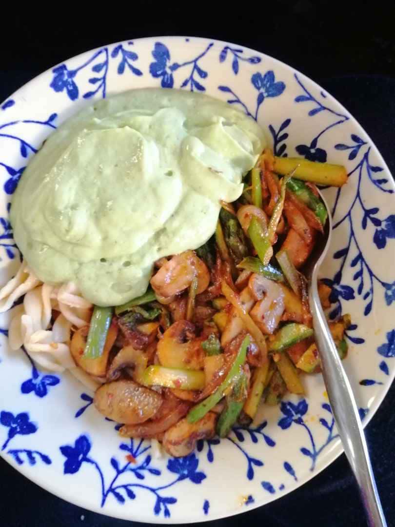 Asparagus & Mushroom with Creamy Avo Sauce